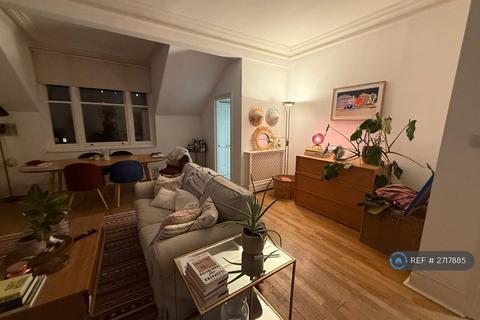 3 bedroom flat to rent, Roland Gardens, London, SW7