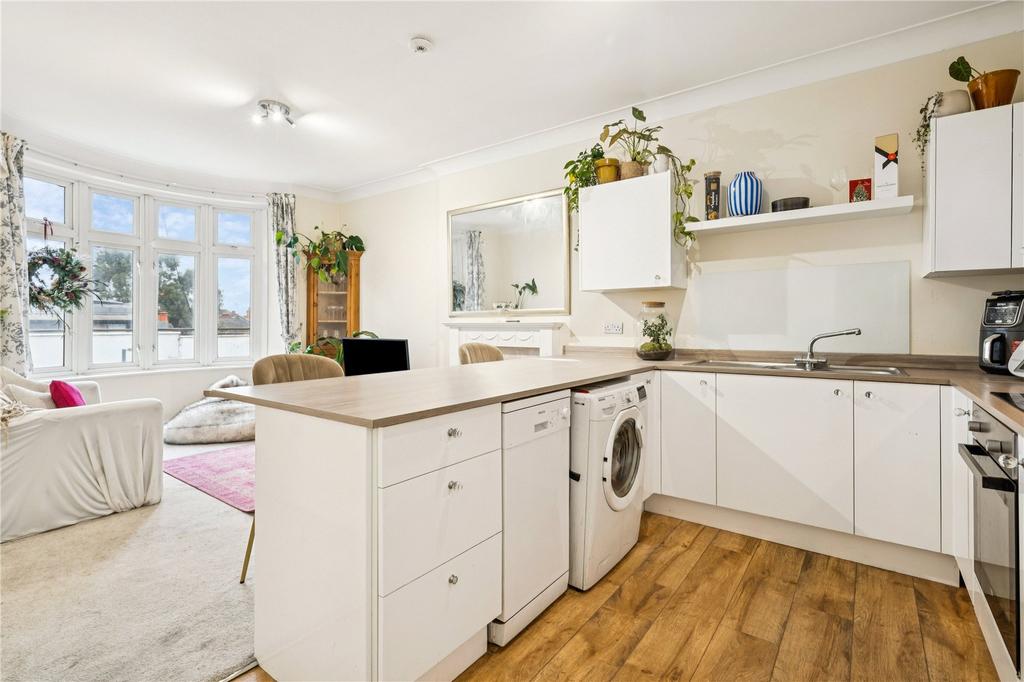 Kitchen/Reception