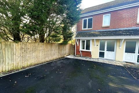 undefined, Clos Y Cwm, Llanelli SA14