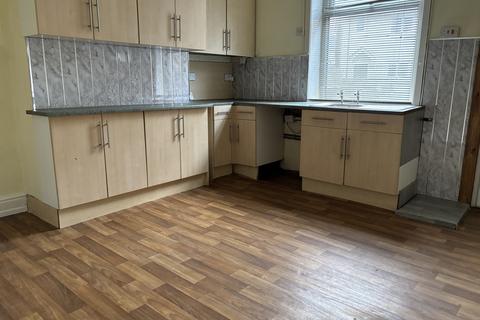 2 bedroom terraced house to rent, Gannow Lane, Burnley BB12