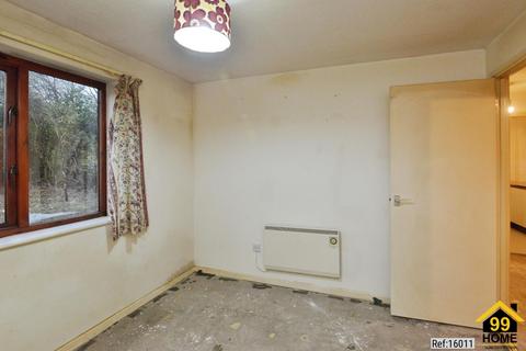 1 bedroom maisonette for sale, Buzzacott Lane, Milton Keynes, MK4