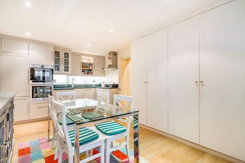 1 bedroom flat to rent, Roland Gardens, London SW7