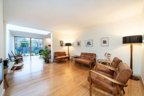undefined, Murray Road, London W5