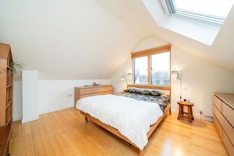 undefined, Murray Road, London W5