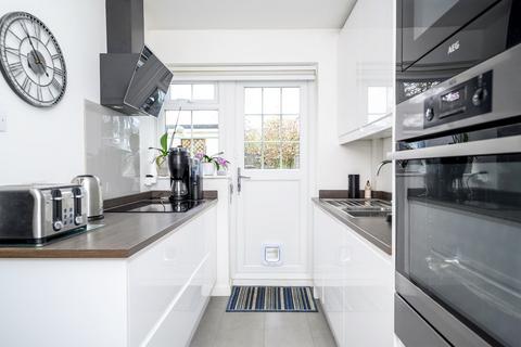 undefined, Gainsborough Court, WALTON-ON-THAMES, KT12