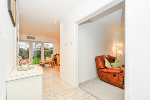 undefined, Swindon SN4