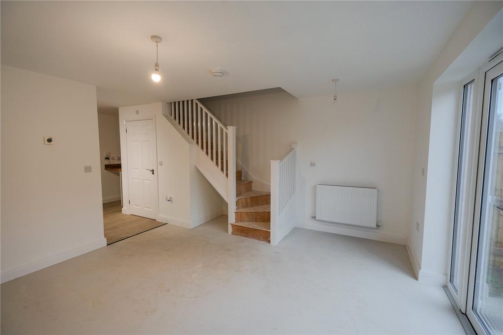 Living Room (2)