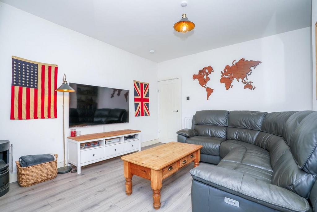 15 Nalton Street, Selby, YO8 4 AE DSC01472.jpg