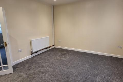 3 bedroom terraced house to rent, Lomeshaye Road, Nelson, BB9