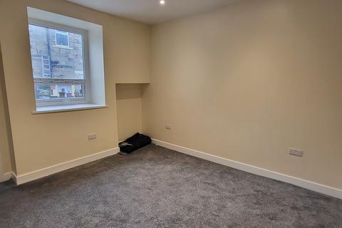 3 bedroom terraced house to rent, Lomeshaye Road, Nelson, BB9