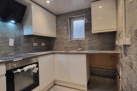 3 bedroom terraced house to rent, Lomeshaye Road, Nelson, BB9