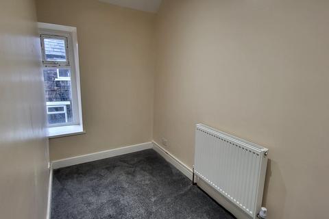3 bedroom terraced house to rent, Lomeshaye Road, Nelson, BB9