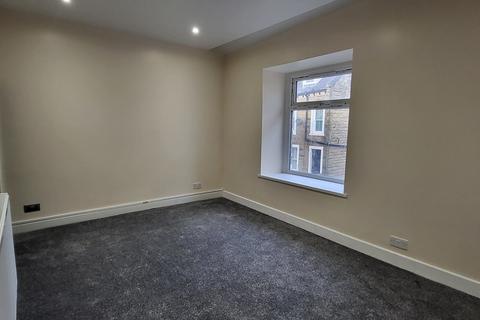 3 bedroom terraced house to rent, Lomeshaye Road, Nelson, BB9