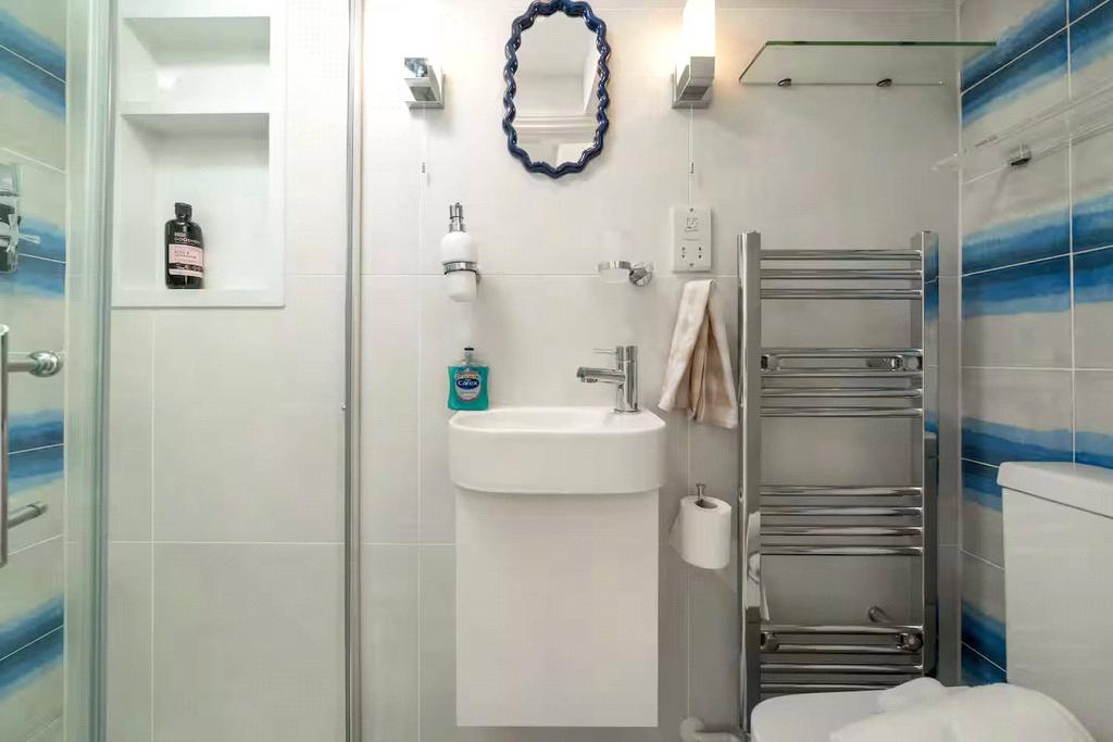 Ensuite
