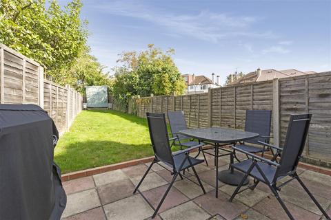 5 bedroom house to rent, Churston Drive, Morden SM4