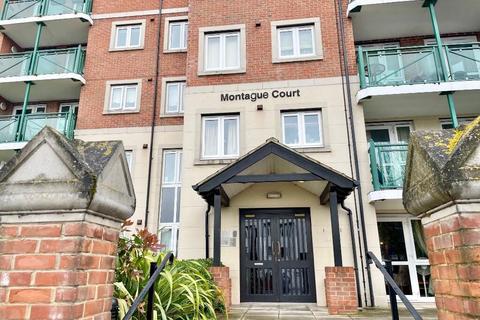 1 bedroom apartment for sale, Montague Court, Hamlet Court Road, Westcliff-On-Sea, SS0 7EX