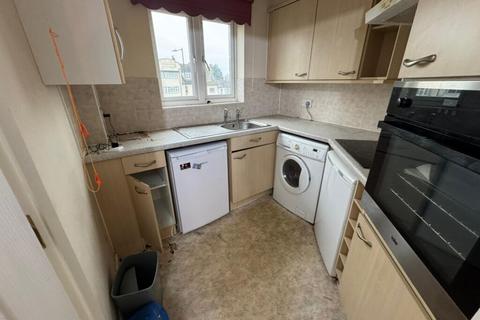1 bedroom apartment for sale, Montague Court, Hamlet Court Road, Westcliff-On-Sea, SS0 7EX
