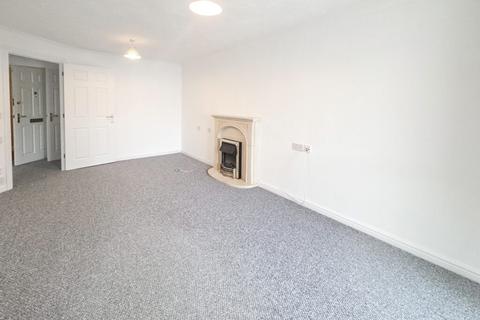 1 bedroom apartment for sale, Montague Court, Hamlet Court Road, Westcliff-On-Sea, SS0 7EX