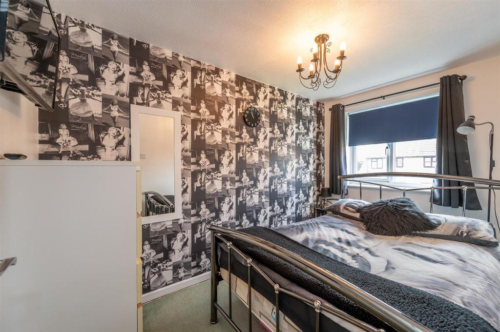 33 Kingfisher Close 25 7.jpg