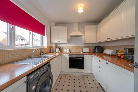 2 bedroom house for sale, Kingfisher Close, Hayling Island PO11
