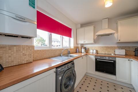 2 bedroom house for sale, Kingfisher Close, Hayling Island PO11