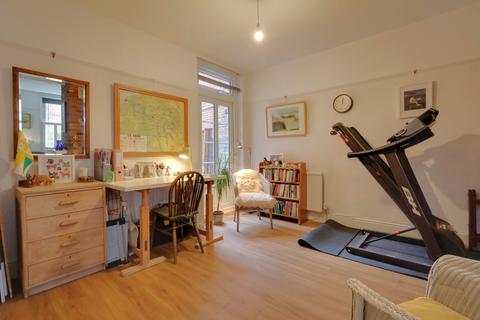 2 bedroom terraced house for sale, Lymbourn Road, Havant