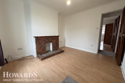 2 bedroom terraced house to rent, Beccles Road, Great Yarmouth