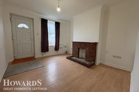 2 bedroom terraced house to rent, Beccles Road, Great Yarmouth