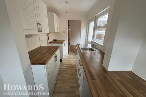 2 bedroom terraced house to rent, Beccles Road, Great Yarmouth