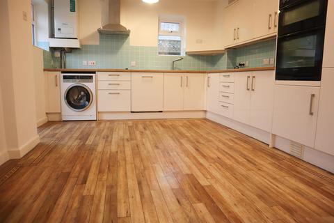 3 bedroom house to rent, Lower Linden Road, Clevedon BS21