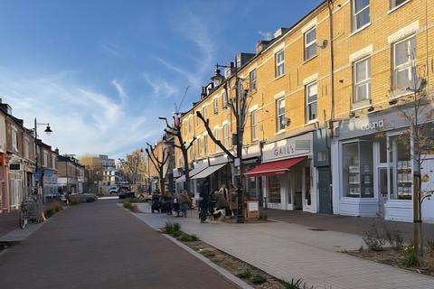 3 bedroom flat for sale, Old York Road, Wandsworth, SW18