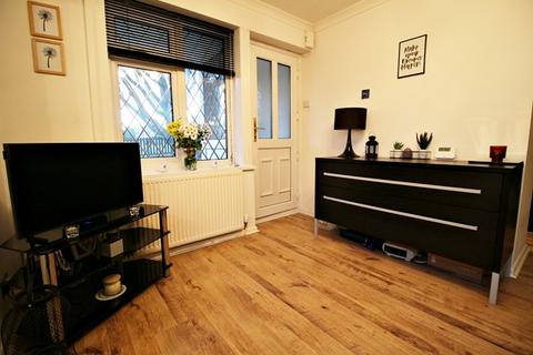 1 bedroom semi-detached house for sale, New Drake Green, Westhoughton, BL5 2RF