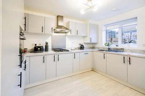4 bedroom semi-detached house for sale, Penton Place, Preston PR3