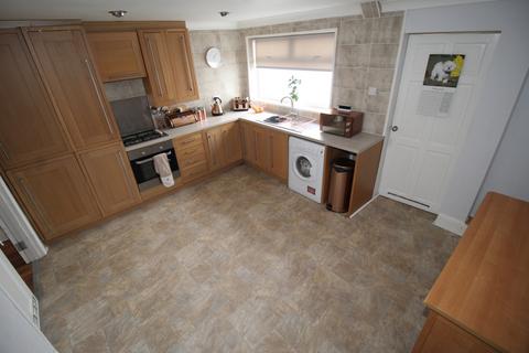 3 bedroom terraced house to rent, Lawnsway, Tyne And Wear NE32