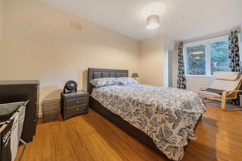 3 bedroom flat for sale, The Glebe, Blackheath, London, SE3