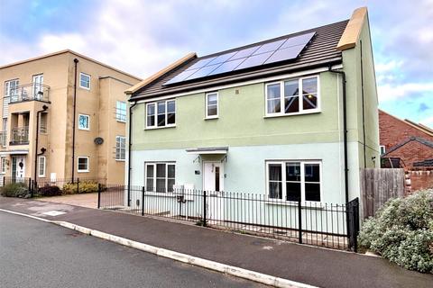 5 bedroom detached house for sale, Fairford Road, Oakley Grange, Cheltenham