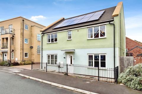 5 bedroom detached house for sale - Fairford Road, Oakley Grange, Cheltenham