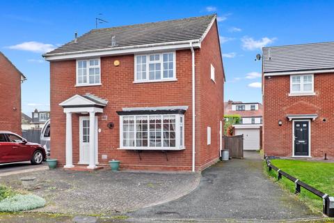 4 bedroom detached house for sale, 28 Sheldon Park Road, Bevere, Worcester.  WR3 7YA