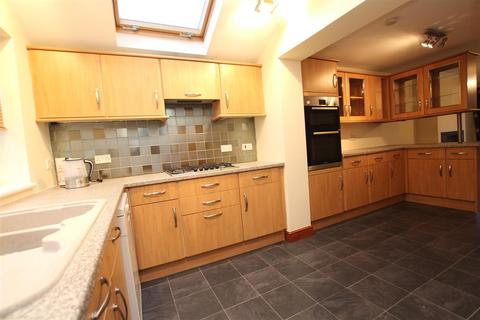 4 bedroom detached house for sale, Twyford Road, Eastleigh
