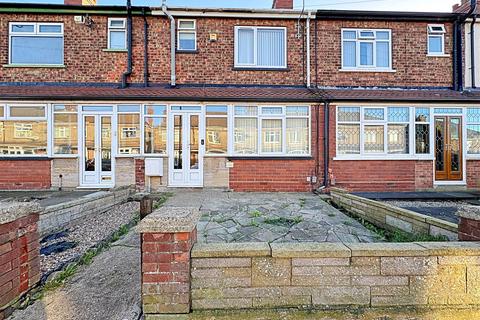 3 bedroom terraced house for sale - Baroness Road, Grimsby, N.E. Lincs, DN34 4DP