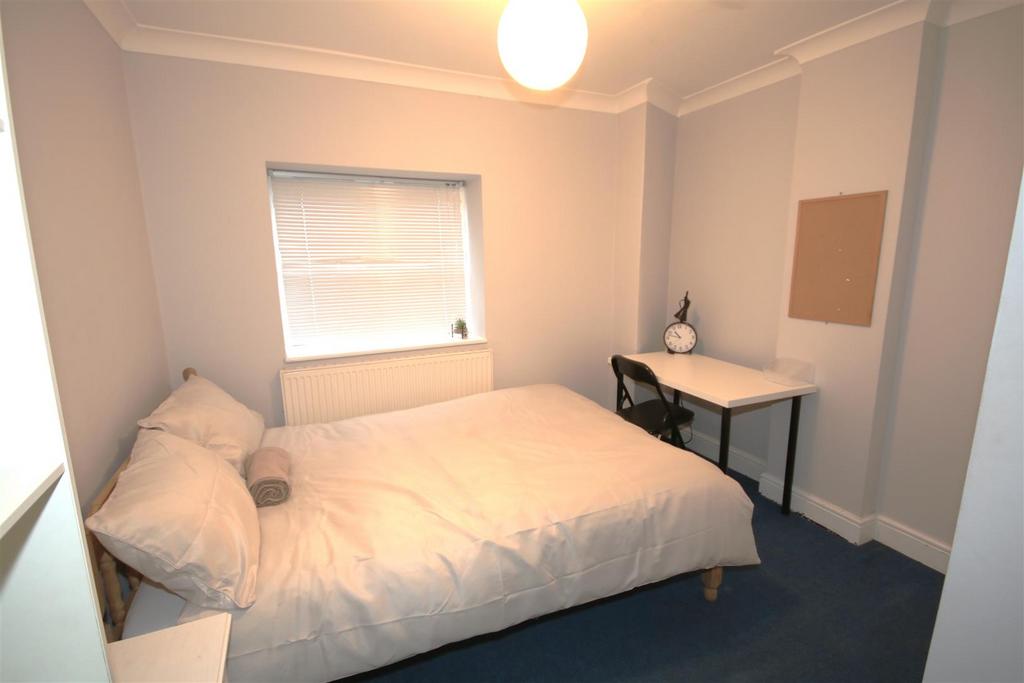 Bedroom 2a.JPG