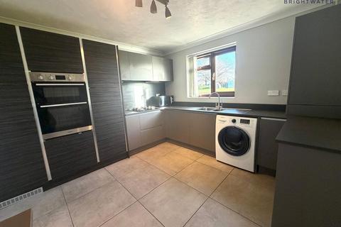 3 bedroom terraced house to rent, Frampton Place, Ringwood, BH24