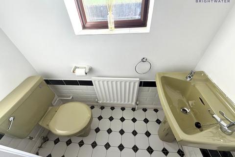 3 bedroom terraced house to rent, Frampton Place, Ringwood, BH24