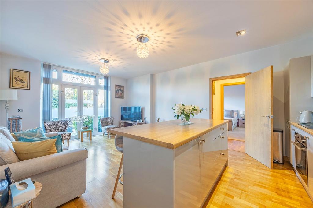 Kitchen/Lounge