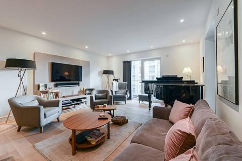 undefined, Fulham Reach, Hammersmith, London, W6