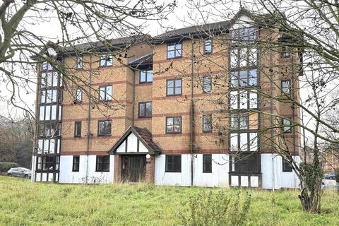 1 bedroom flat to rent, Frobisher Road, Erith DA8