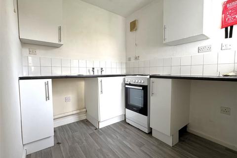 1 bedroom flat to rent, Frobisher Road, Erith DA8