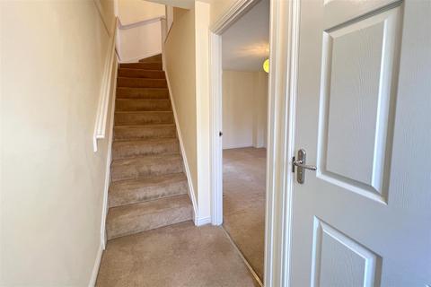 2 bedroom semi-detached house to rent, Aspin Close, Wellington TA21