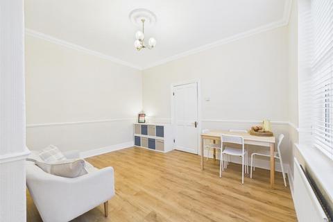 4 bedroom end of terrace house for sale, Lovaine Place West, North Shields