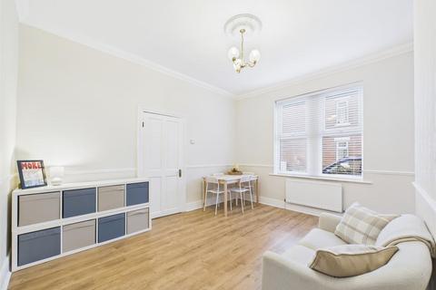 4 bedroom end of terrace house for sale, Lovaine Place West, North Shields